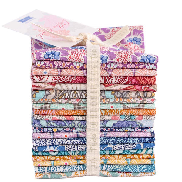 Tilda HOMETOWN  - Charm Pack of 40  (5" x 5" squares) #300145