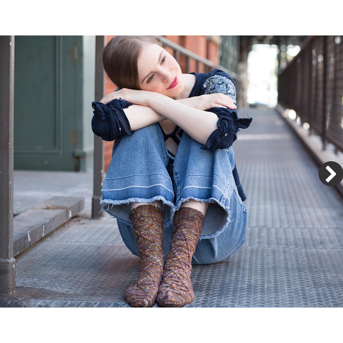 BOOK 14 MECHITA & SOCK