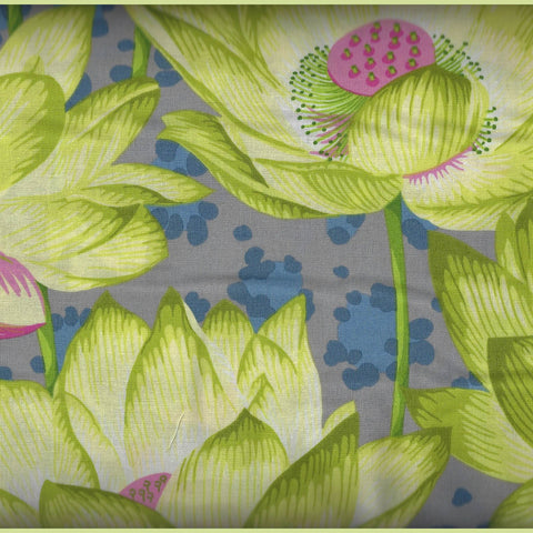 KF/ LEOPARD LOTUS GREY- Kaffe Fassett