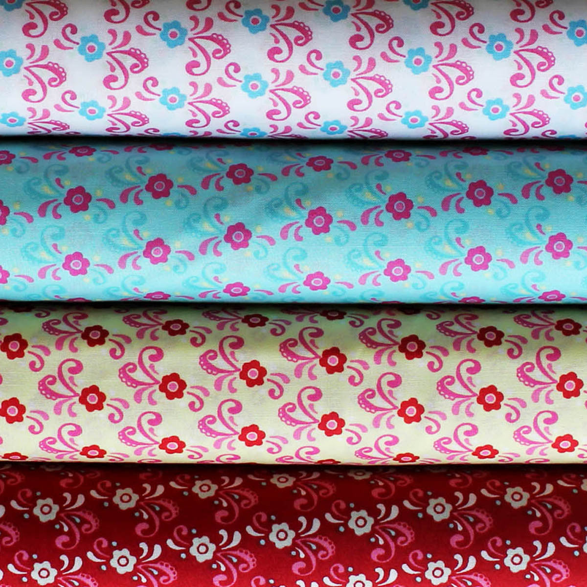 EB/FC MINI FLOWERS White/Pink/Blue - Flower Child Collection by Rosalie Quinlan