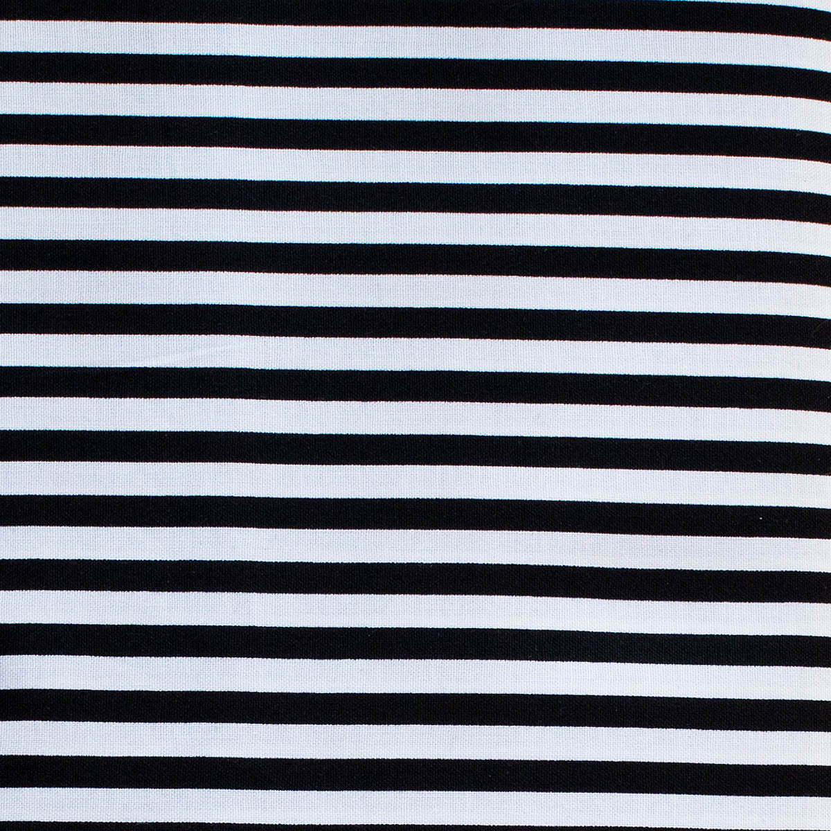 NU/  STRIPE BLACK & WHITE